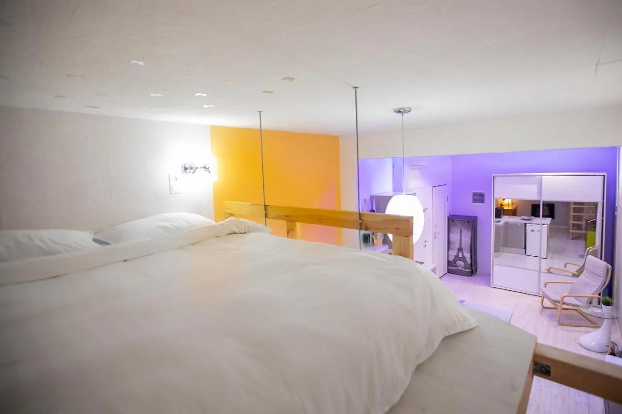 Orange And Blue Studio Downtown 5 Min From White Tower Apartment Thessaloniki