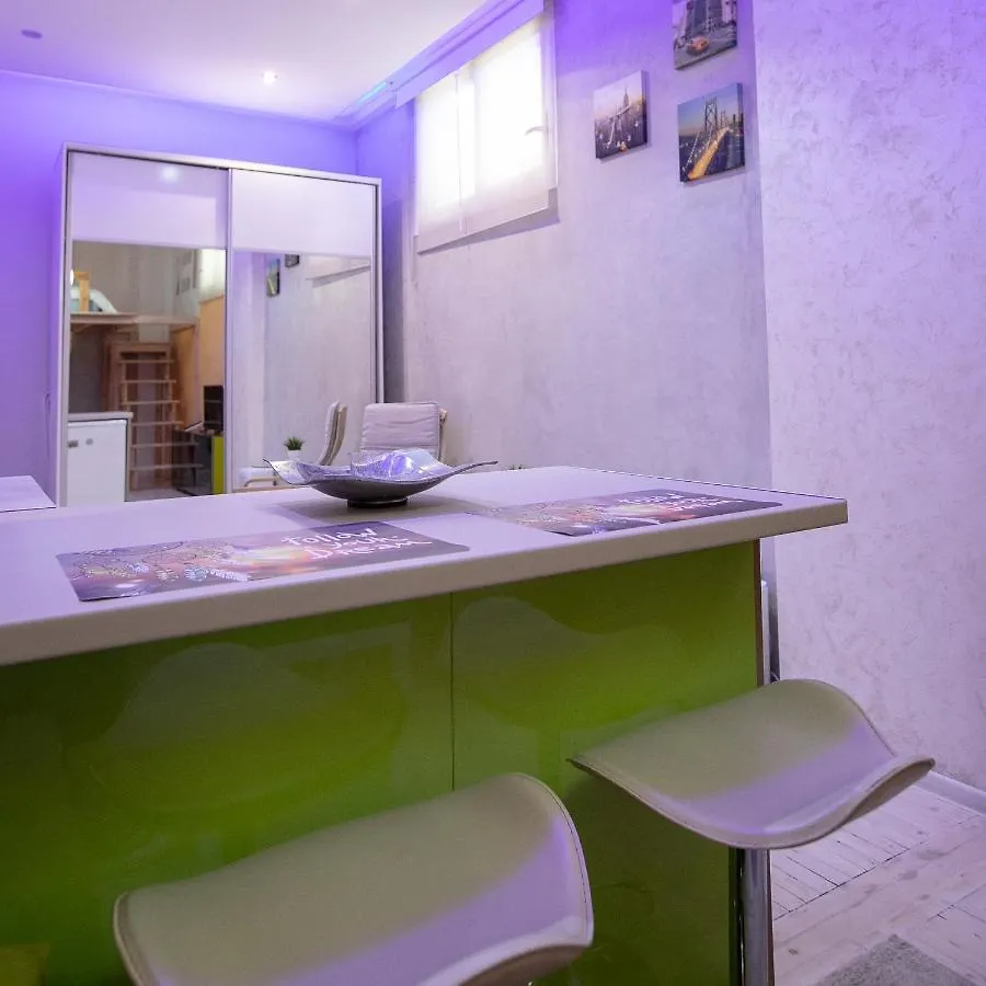 Orange And Blue Studio Downtown 5 Min From White Tower Apartment Thessaloniki 0*,  Greece
