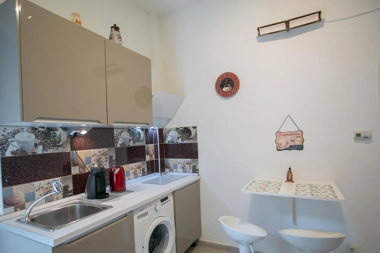 Orange And Blue Studio Downtown 5 Min From White Tower Apartment Thessaloniki