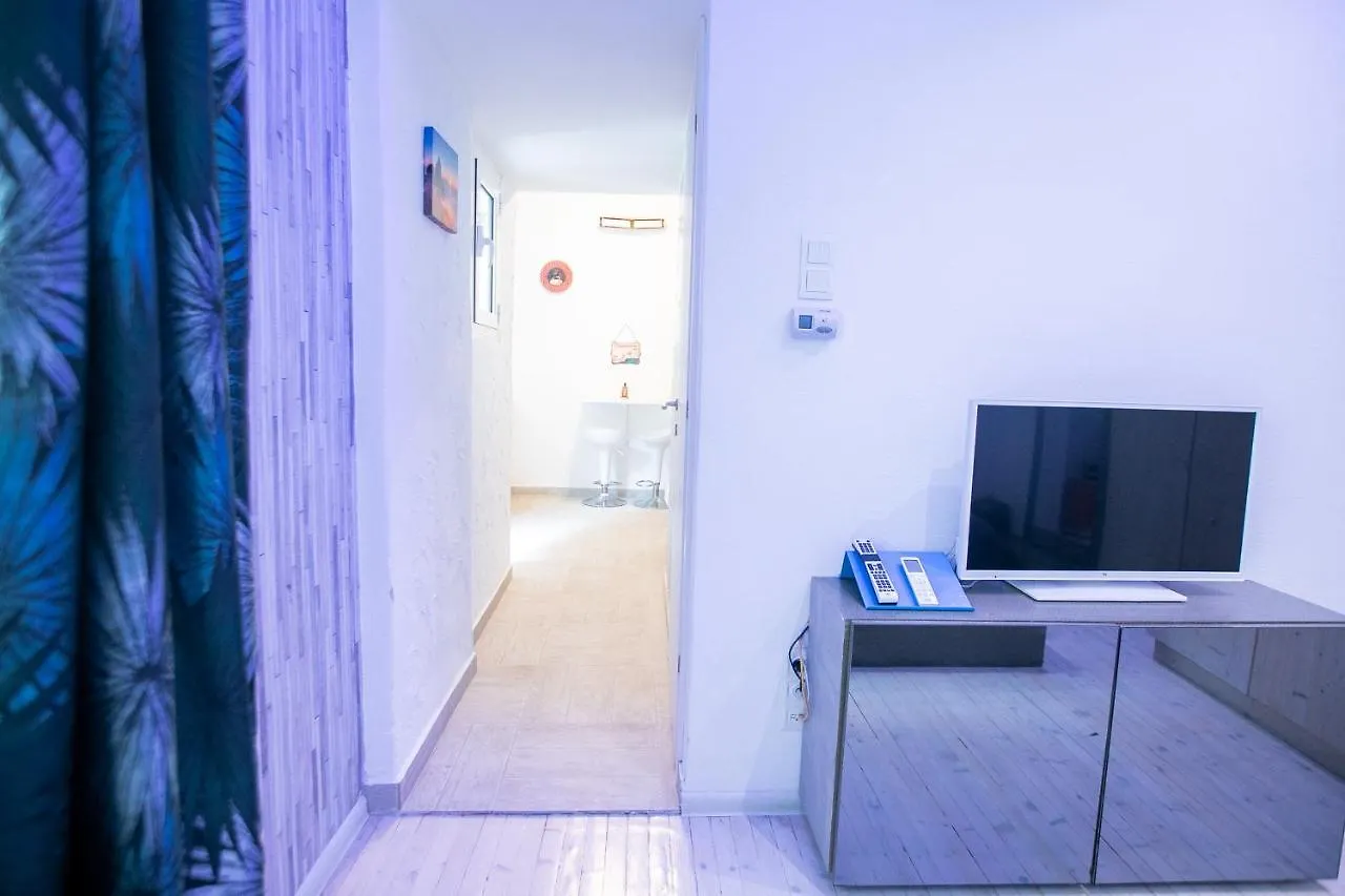 Orange And Blue Studio Downtown 5 Min From White Tower Apartment Thessaloniki